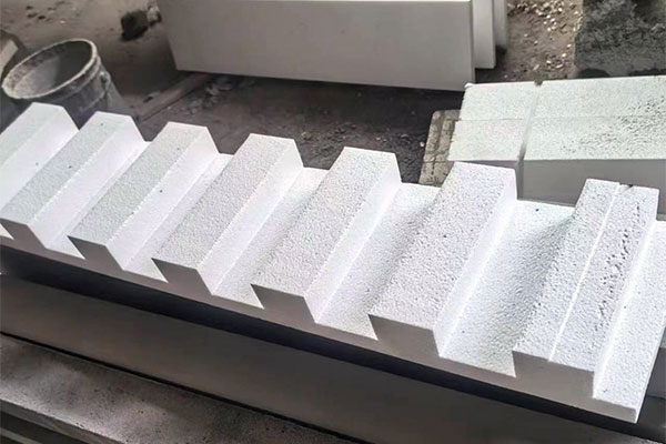 發(fā)泡陶瓷外墻裝飾柱